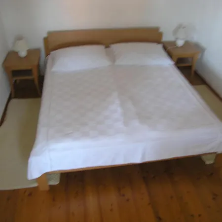 With A Parking Space Smokvica Krmpotska, Novi Vinodolski - 14906 Klenovica